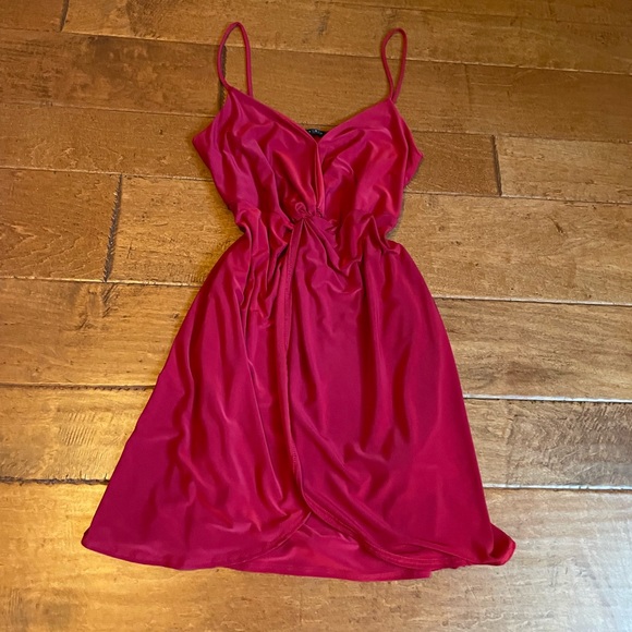 Red Dress - Picture 2 of 3